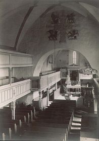 Widoczny fresk oraz prezbiterium. ok 1931r.
