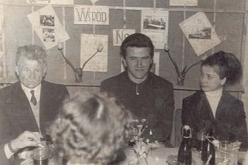 Ok. 1970r, od lewej H.Gontarz, kierownik PGR R. Zenker, K. Kozaczyska.