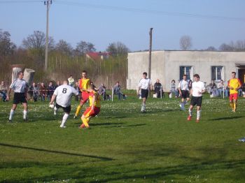 Mecz z Delt Sieniawa . przegrany 1:4.(11.04.09)