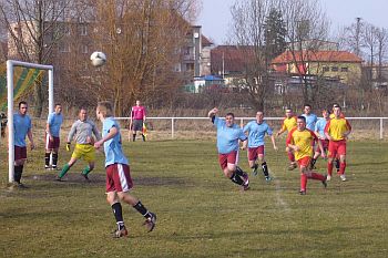 Mecz z Delt Sieniawa arska wygrany 2:1 (18.03.2012)